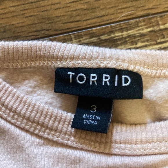 Torrid Ultra Soft Fleece Rhinestone Crewneck 3X - Picture 3 of 3